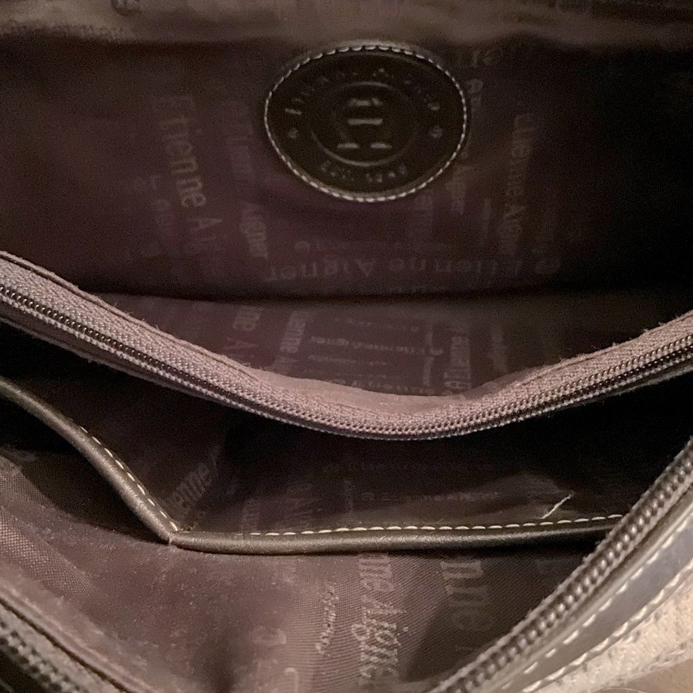 Etienne Aigner Handbag - Picture 5 of 8